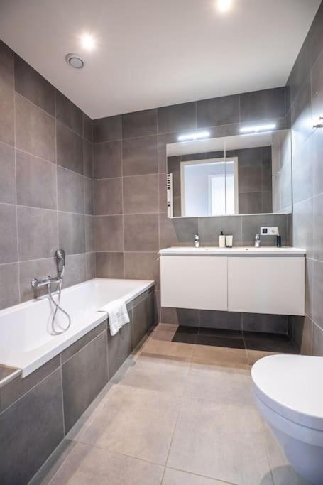 Home Away, Light And Bright Cadzand Ngoại thất bức ảnh